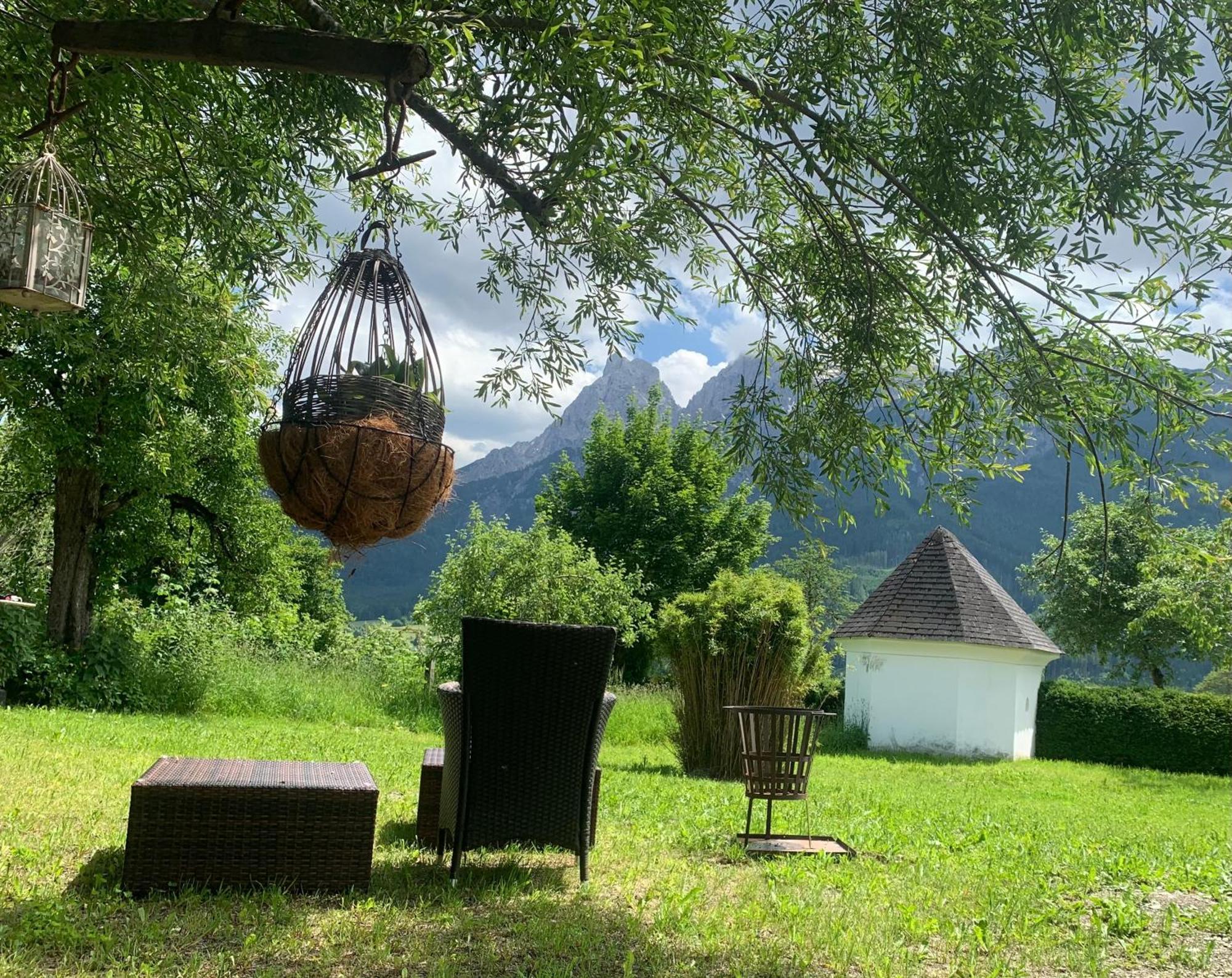 Bed and Breakfast Wengerwirt Zur Laube Weng im Gesause Exterior foto