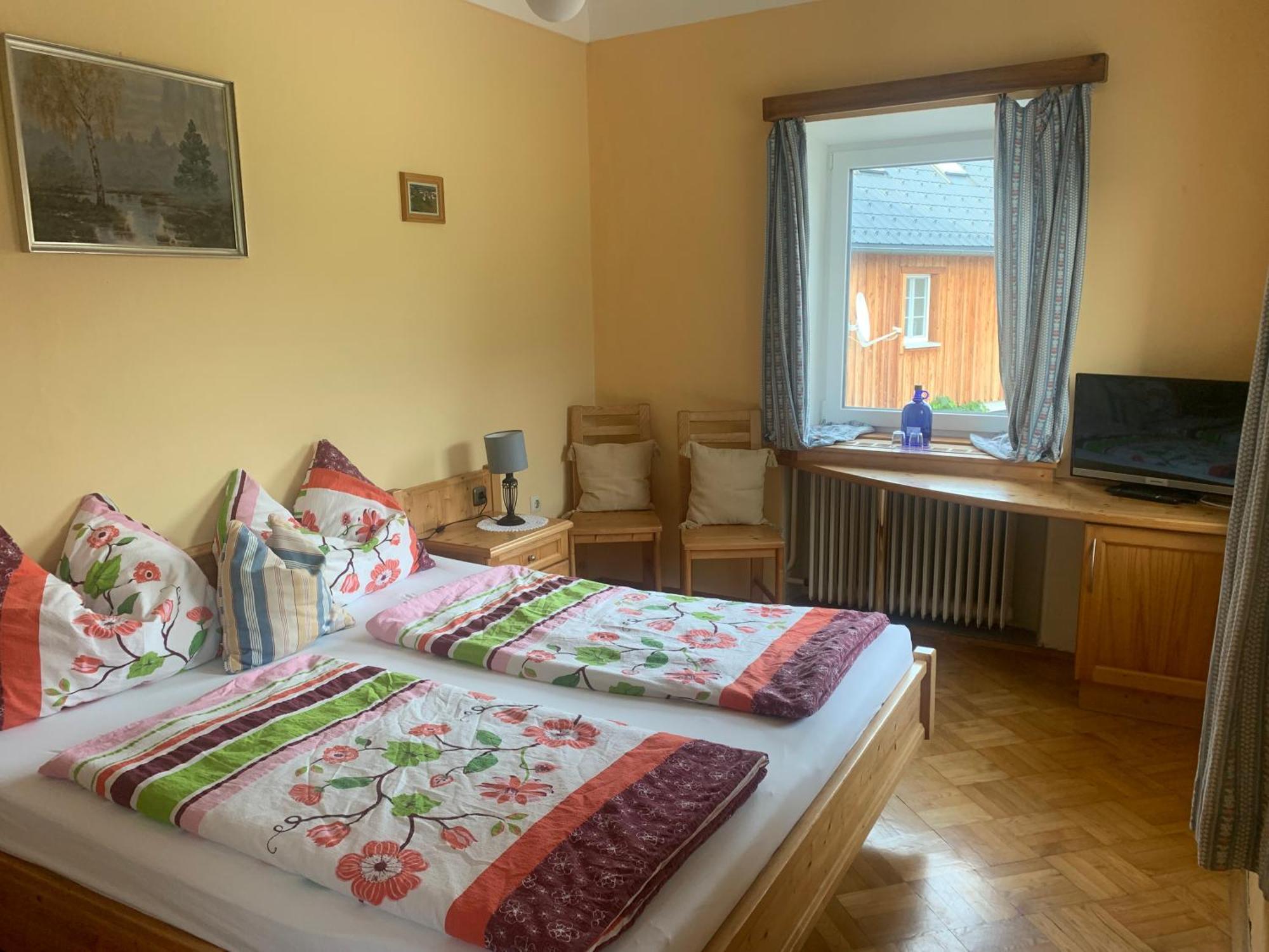 Bed and Breakfast Wengerwirt Zur Laube Weng im Gesause Exterior foto